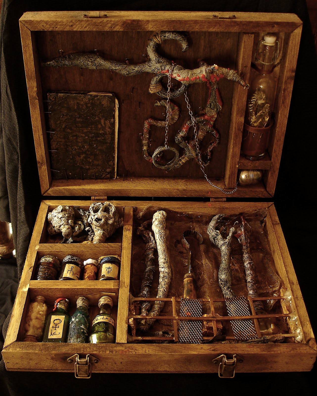 necromancer-briefcase.jpg