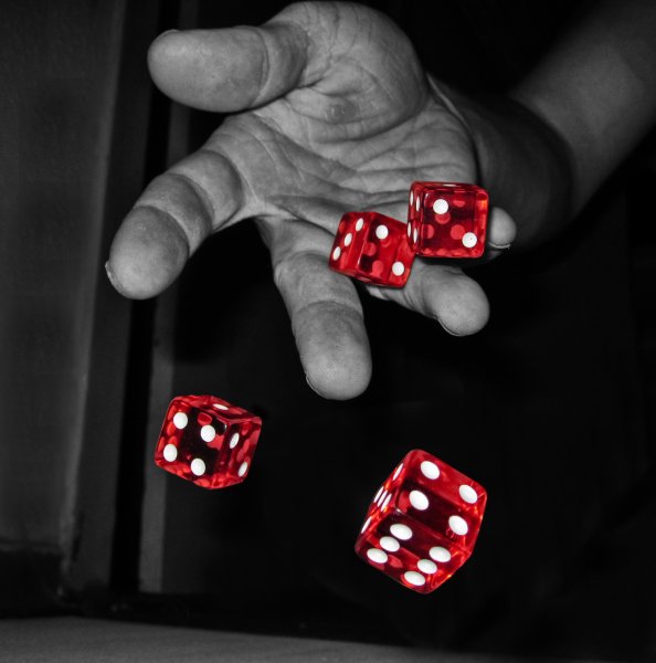 383-roll-the-dice_800x6002.jpg