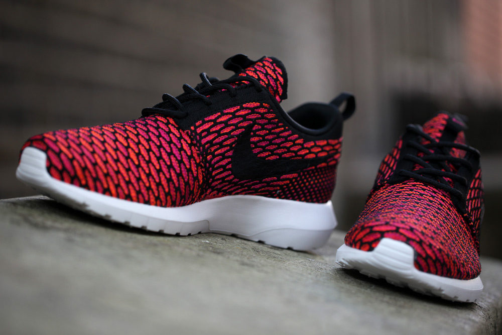 nike-flyknit-roshe-run-fireberry-total-orange-2.jpg