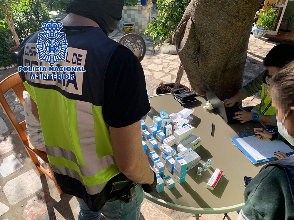 National Police Agent reviewing doses of anabolics