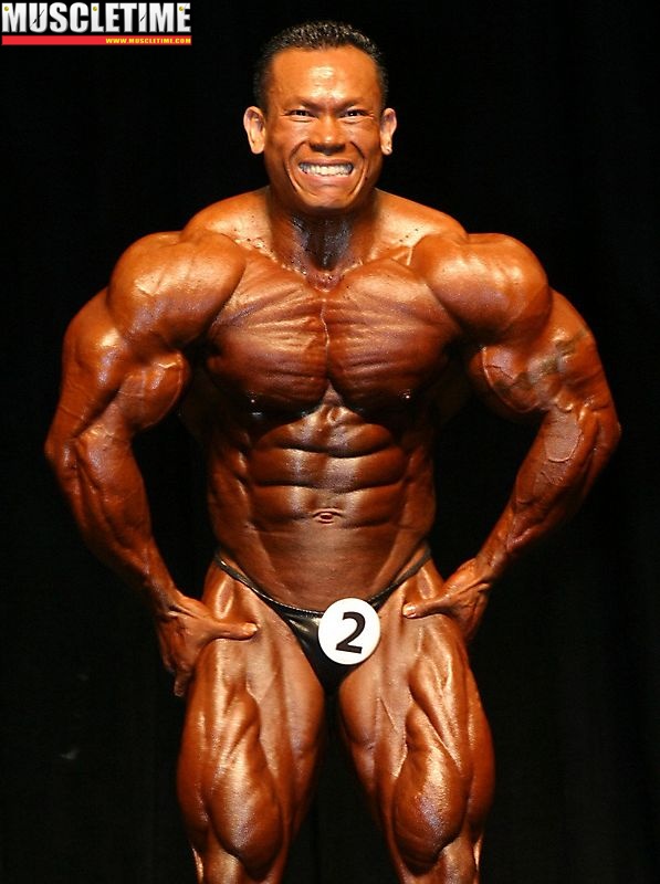 IFBB pro bodybuilder Kris Dim