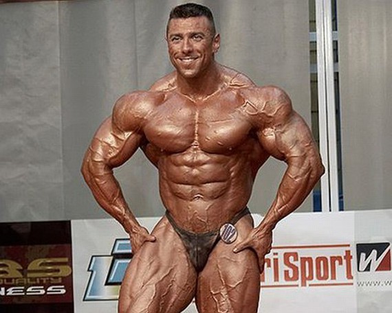 IFBB Pro Bodybuilder Manuel Manchado Sentenced to Two Years Prison for Steroid Trafficking