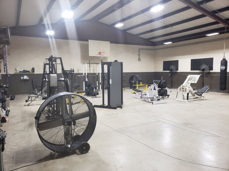 Weight room in basketball gym (posted by Titanium Gear)